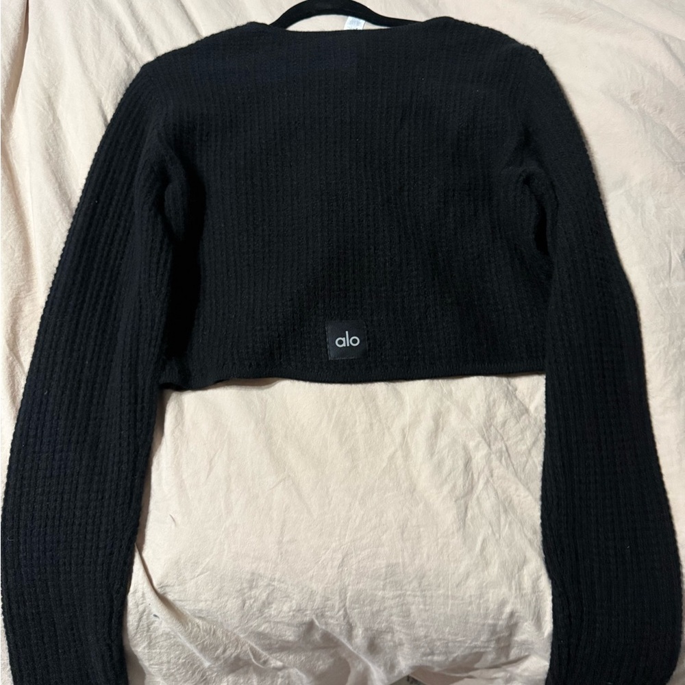 Cashmere Alo Black Plush Waffle Cropped Long Sleeve SweaterTop